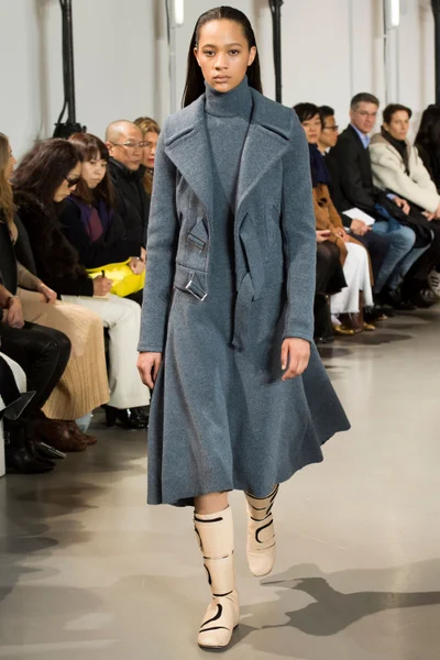 Look 3